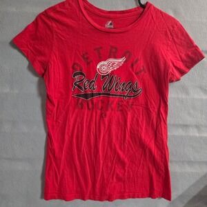 Majestic Detroit Red Wings Hockey T-Shirt Red Womens Large NHL Fan Tee